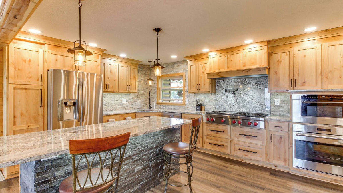 Emily House | Private Lakefront Emily Home w/Yard & Fire Pit!