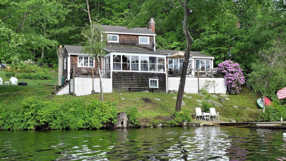 Milford House | Private lakefront home, beach, boats, minium stay is 31 days by Town