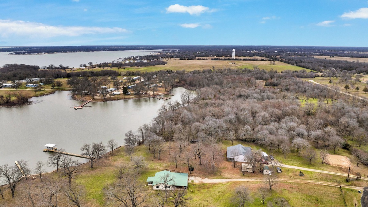 Point House | PRIVATE Lakefront on Tawakoni Fishing Dock Peaceful Retreat on the Lake