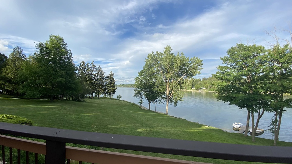 Mapleton House | Private Lakehouse/Cottage on Conestogo Lake