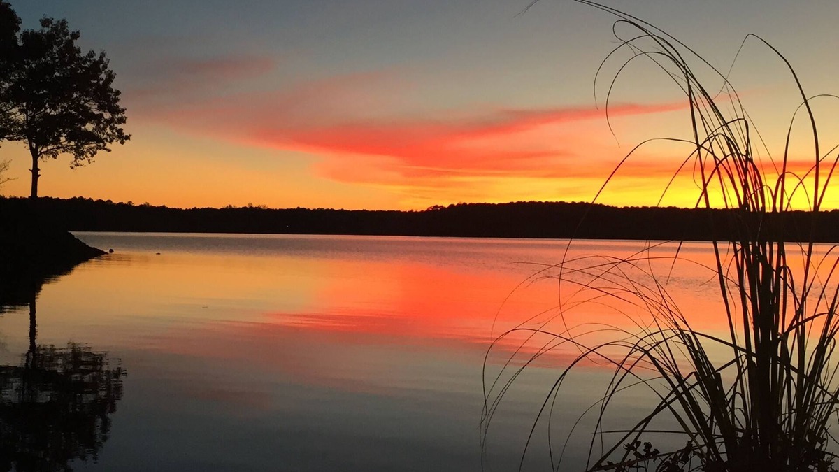 Henrico House | Private Lakeside Guesthouse, Amazing Views, Main Lake, Steps From Water