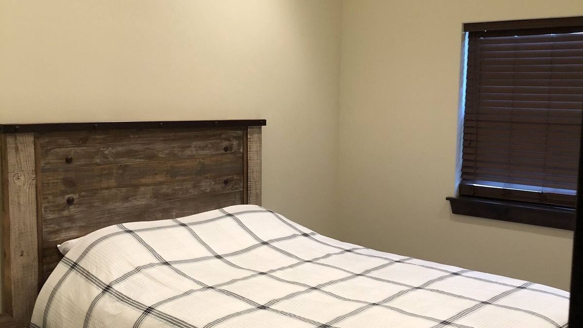 Harper Cabin | Private lodge in Harper, Tx w/Outdoor fireplace & covered patio Family friendly