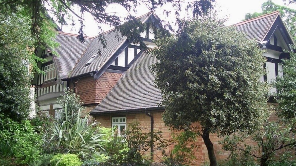 Moseley House | PRIVATE LUXURY BARN CONVERSION - PERFECT FOR CRUFTS