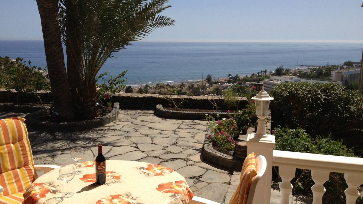San Agustin House | Private luxury bungalow with breathtaking panoramic views over the beach and the sea