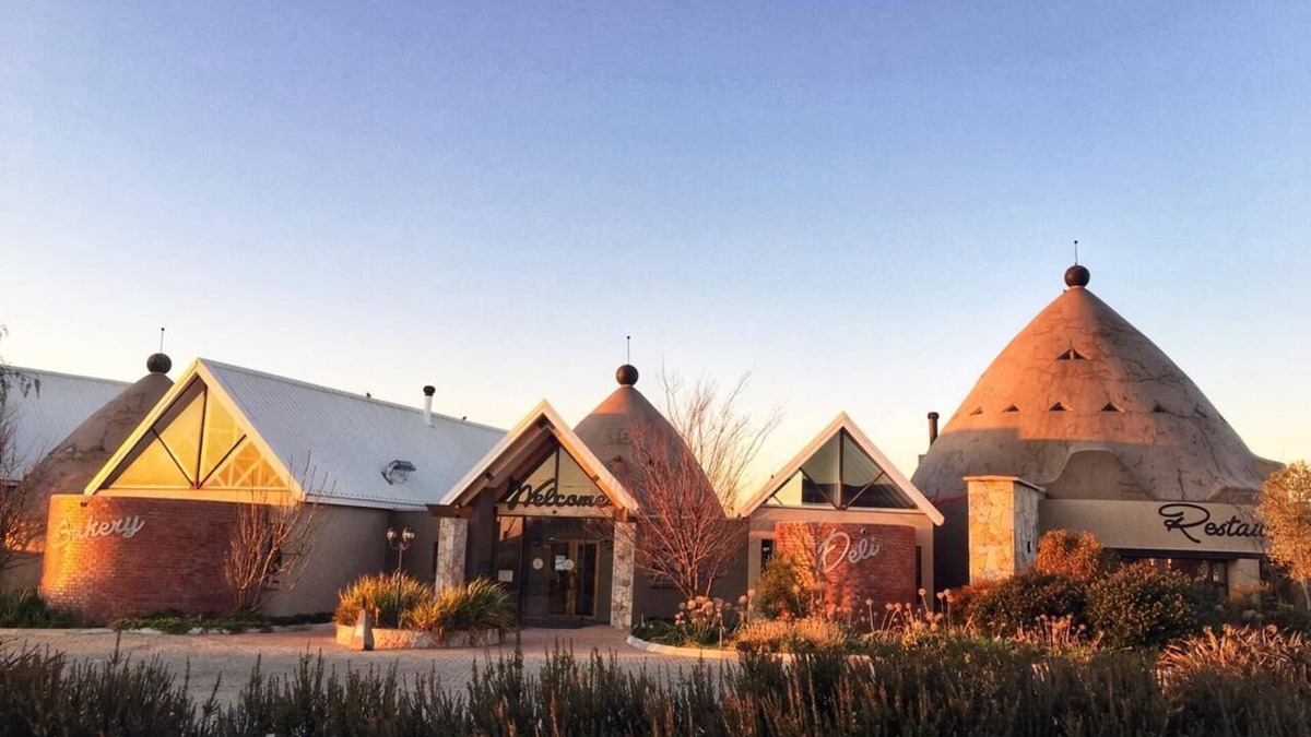 Phumelela Bed & Breakfast | Private luxury chalet in the N.Eastern Free State grasslands
