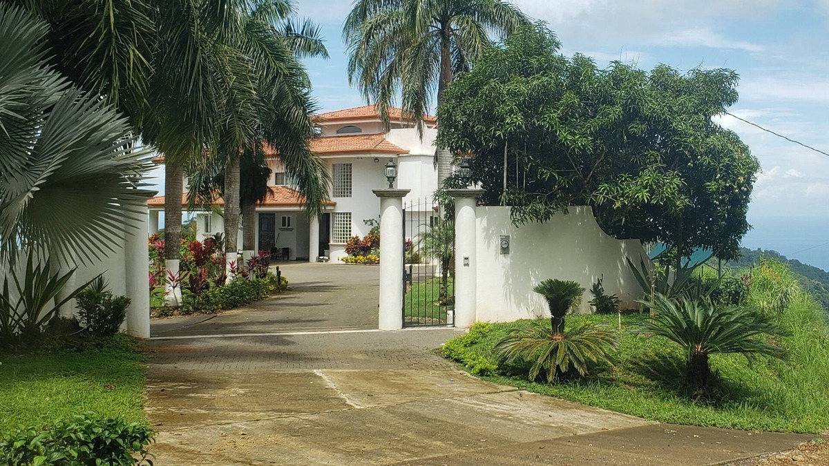 Jaco House | PRIVATE LUXURY OCEANVIEW MANSION overlooking Jaco and Hermosa Beaches