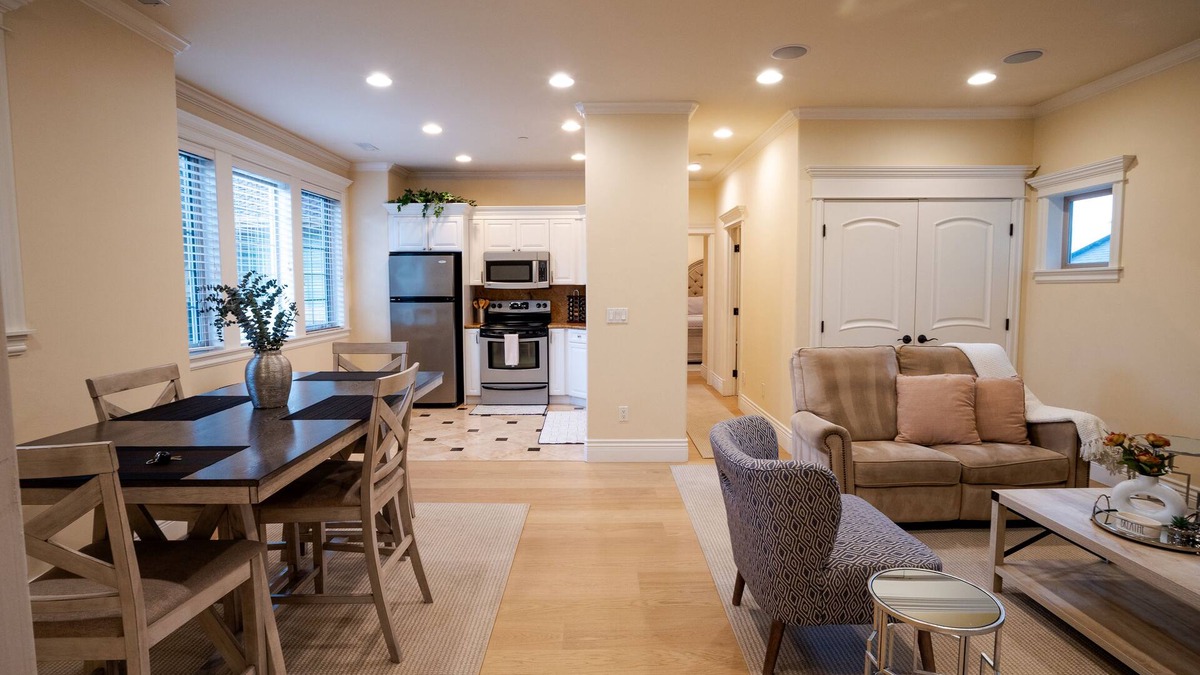 Crossroads Apartment | Private Luxury Retreat in Secured Oasis