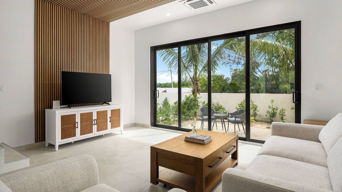 Grace Bay House | Private Luxury Villa — 3 Beds, Sleeps 6 — Pool, Concierge, & Steps to Grace Bay