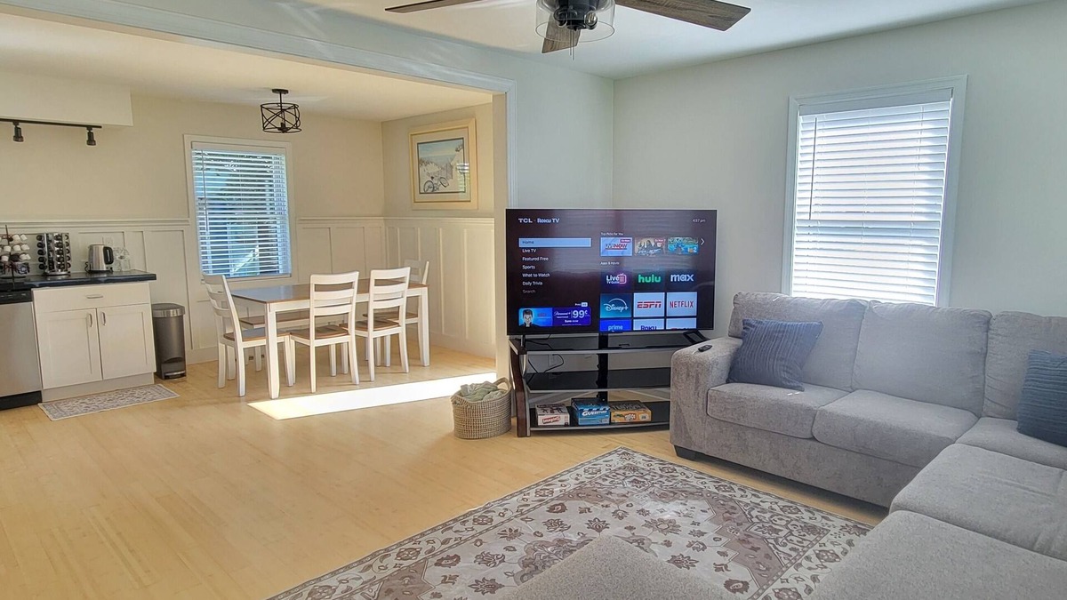 Milton House | Private Master Suite + Full House Access in Charming Milton, DE