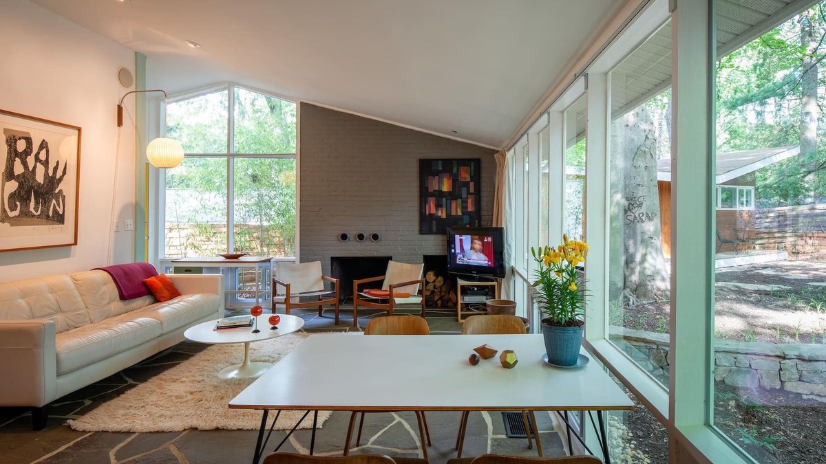 North Kensington House | Private mid-century modern haven just 5 miles from DC