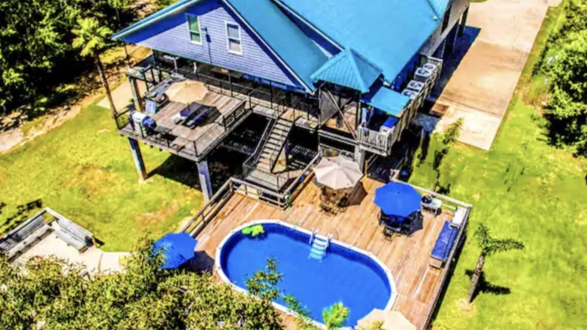 Gulfport House | Private Mini Resort! Pool, Hot Tub, Pool Table, on River, + more - Book Today!