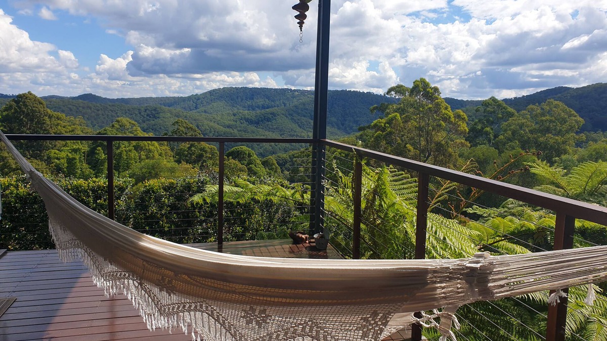 Wongawallan House | Private Mountain Retreat - A Stones Throw from all the Gold Coast Attractions
