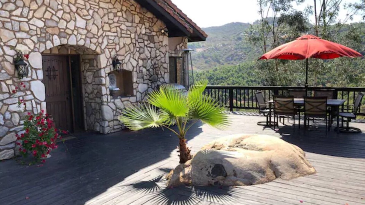 Escondido House | Private Mtn. Top Italian Villa -Safari Park, Wine, Golf, Relax