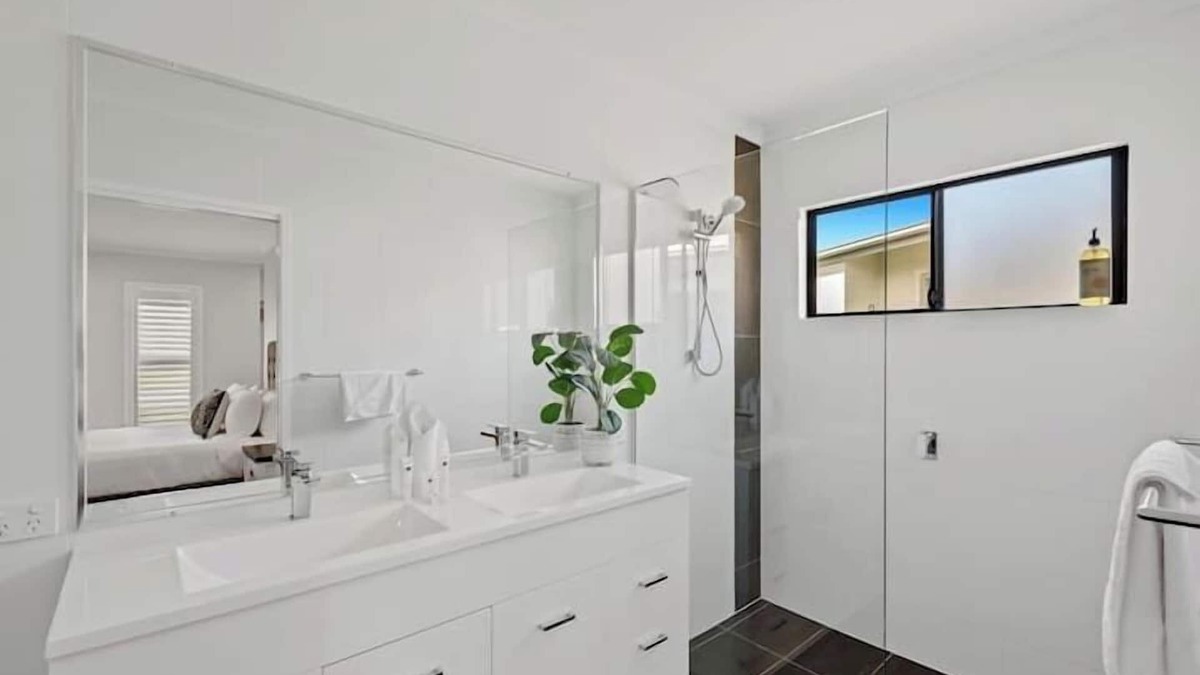 Mudjimba House | Private Mudjimba Beach Abode