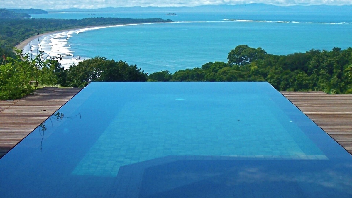 Dominical Villa | Private Nature Reserve. Stunning coast views. 3 minutes to the beach.