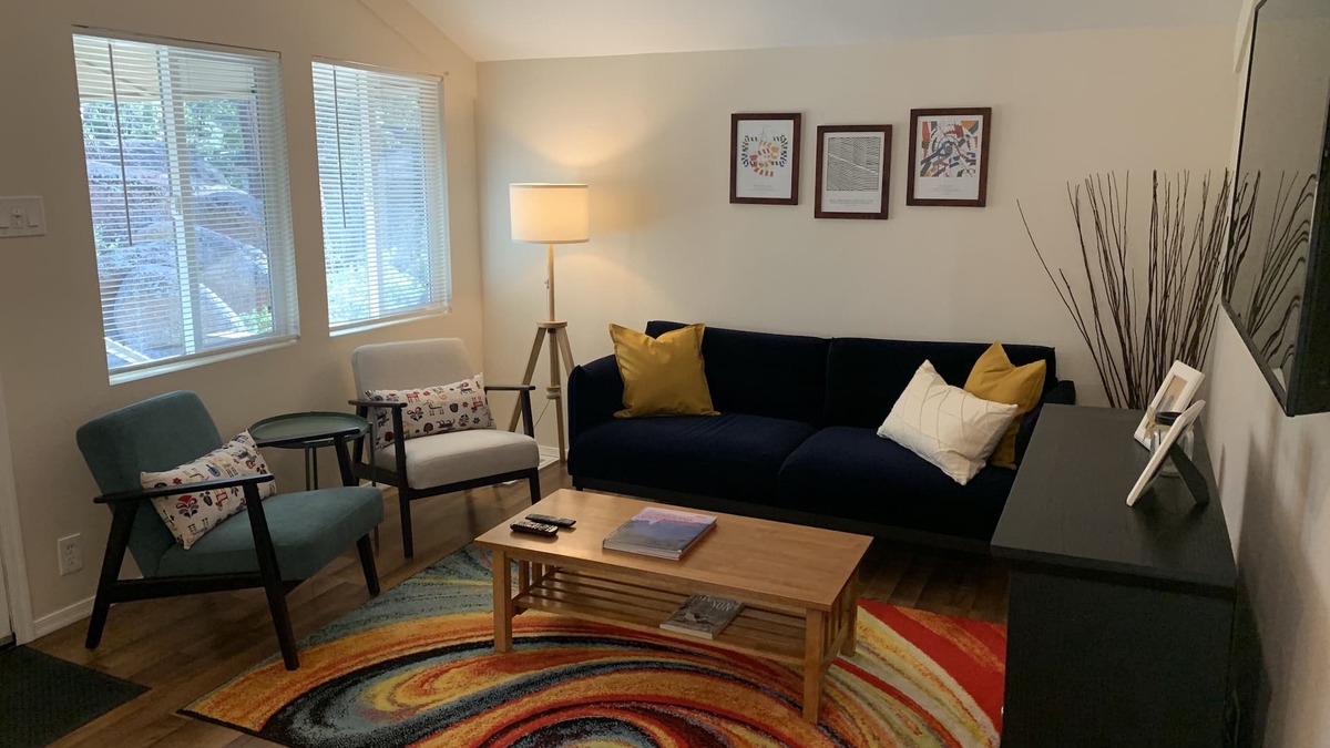 Payson Cottage | Private neighborhood home in Payson - gorgeous getaway with in town convenience!