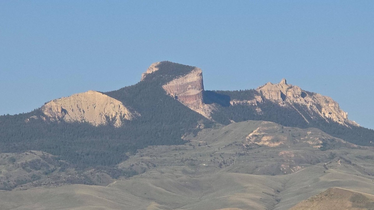 Powell Cabin | Private oasis at the famous Heart Mountain in charming Ralston with WiFi, AC