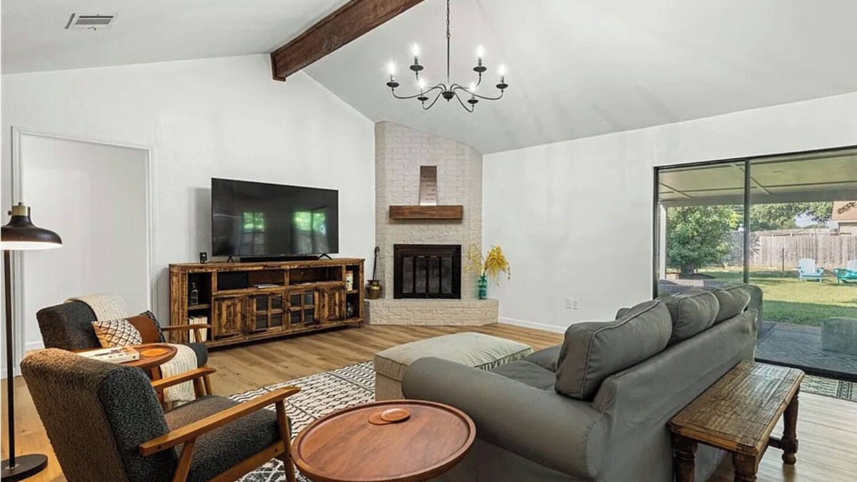 Hewitt House | Private Oasis, Great Location, Pet-Friendly with Large Yard & Garage!