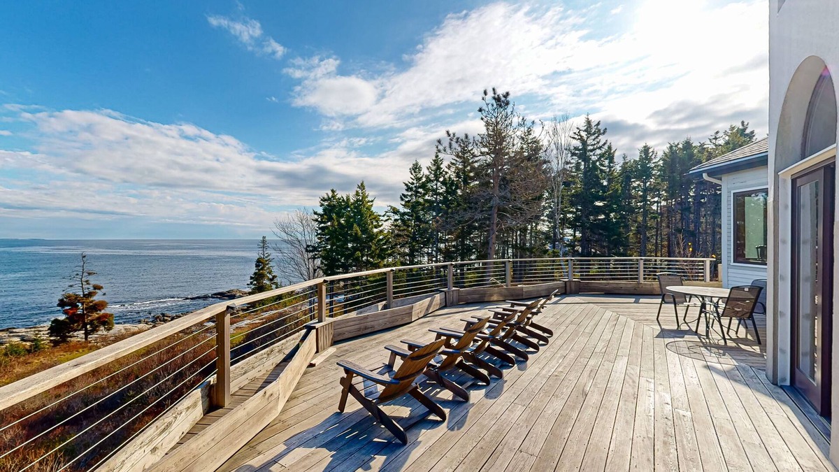 Ocean Point House | Private Oceanfront Home on 10 Acres - 2 Fireplaces, 4 Decks & Grill