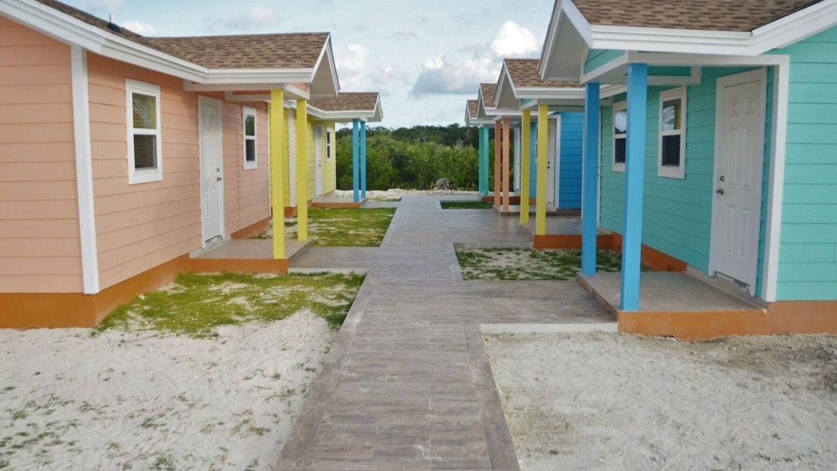 Rolleville Cottage | Private One Bedroom Cottage- Bonefish Creek