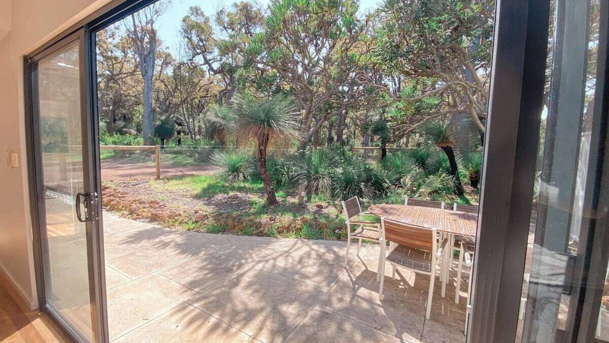 Yallingup House | Private One-Bedroom Studio Nestled in Bushland