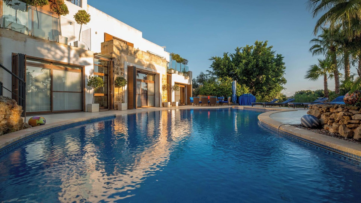 Xaghra Resort | Private, peaceful resort. The ultimate relaxation for discerning souls.
