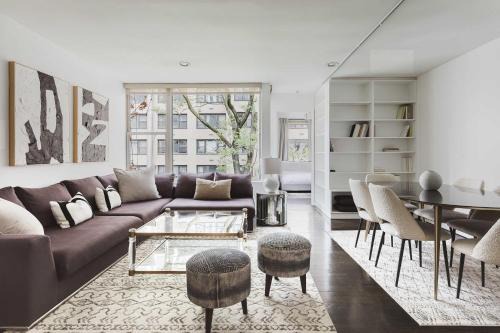Turtle Bay Apartment | Private Penthouse w Roof Oasis