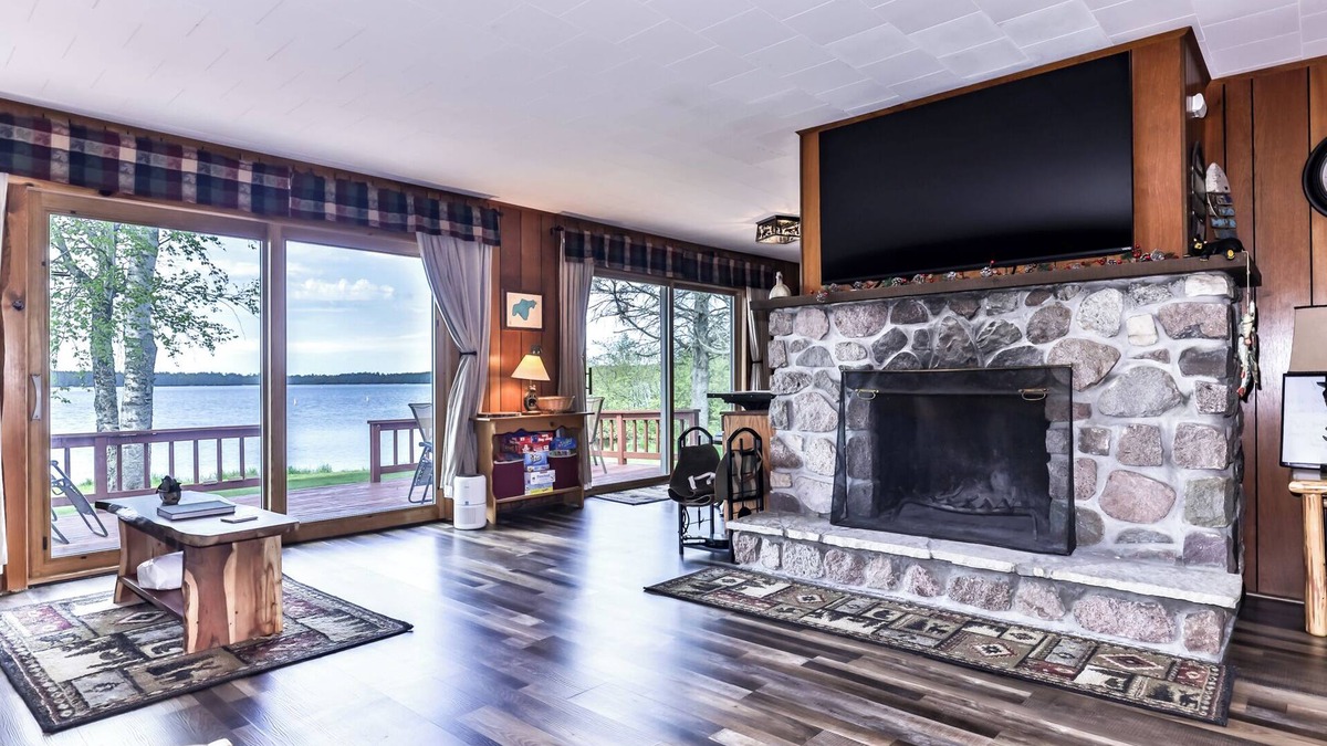 St Germain House | Private, Pet Friendly Vacation Home on Lost Lake