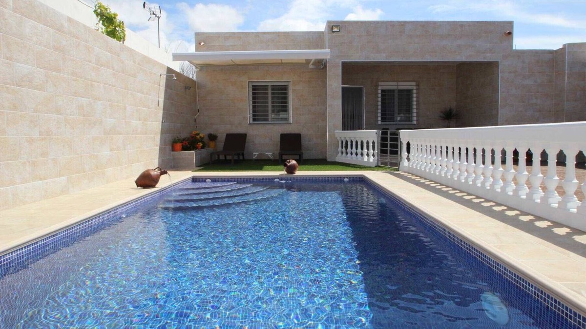Conil de la Frontera House | Private pool, perfect for a quiet vacation, close to town and beach - Casa Cantaros -