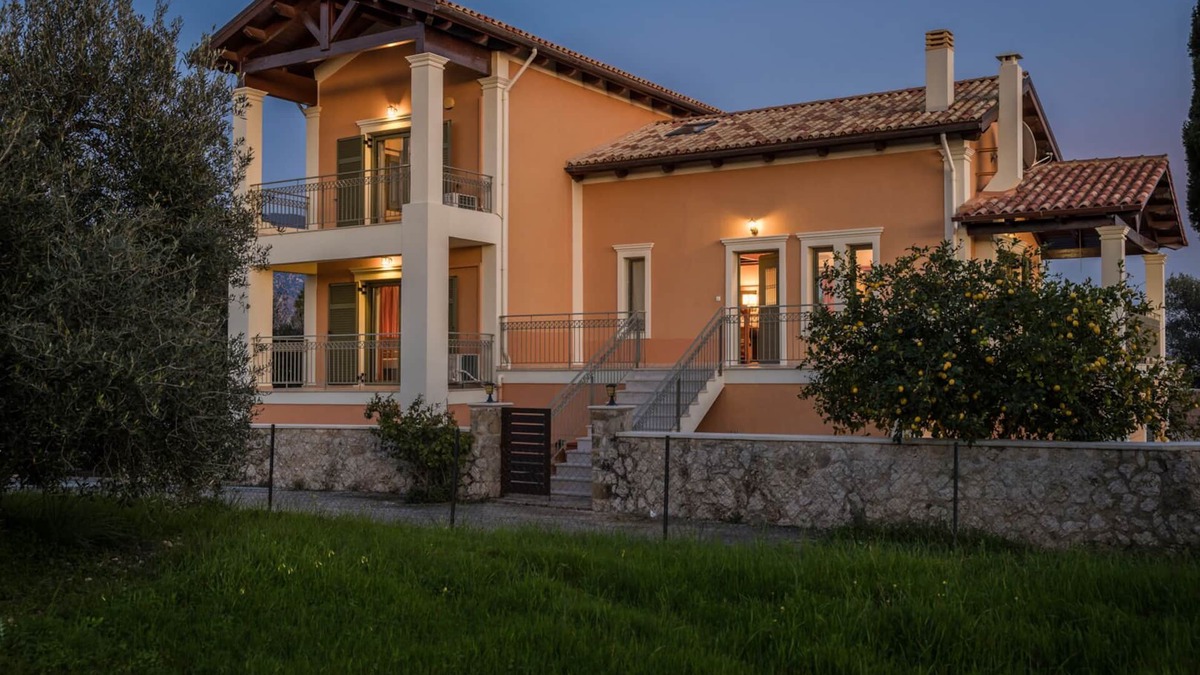 Lakithra Villa | Private pool and sea view