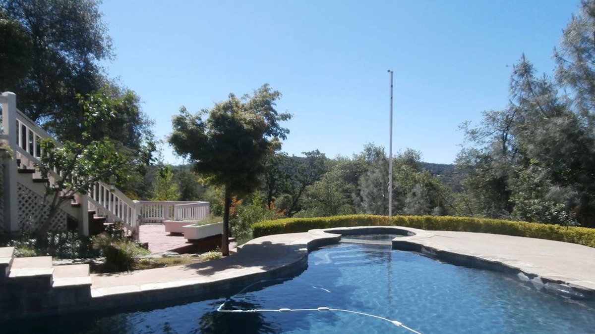 Phoenix Lake-Cedar Ridge House | PRIVATE POOL AND SPA!, Sleeps 13, Mountain View