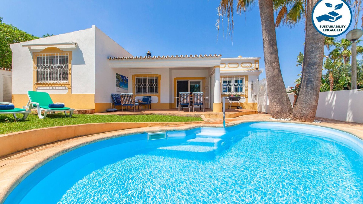 Guia Villa | Private Pool & BBQ Villa in Quinta dos Álamos
