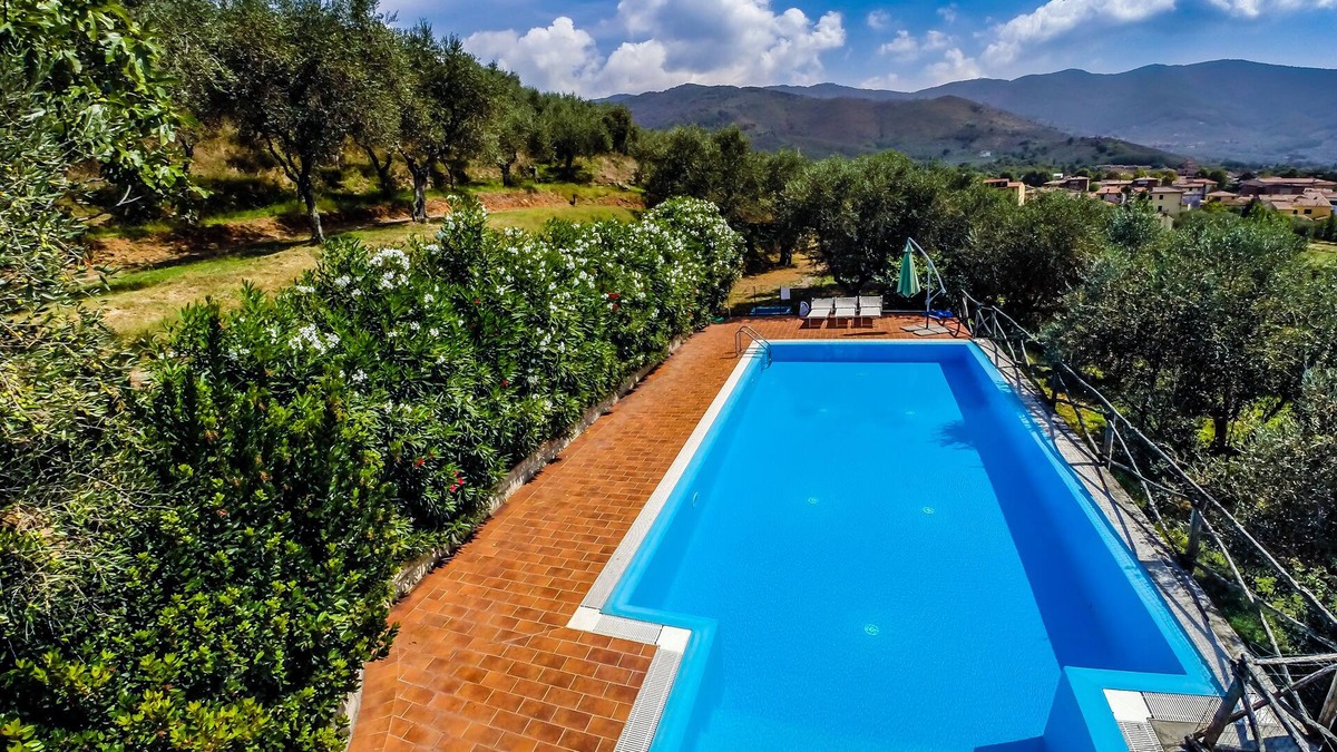 Calci Villa | PRIVATE POOL - FARMHOUSE FATTORIA LA PIEVE - Villa LIMONE, 8 Km from Pisa