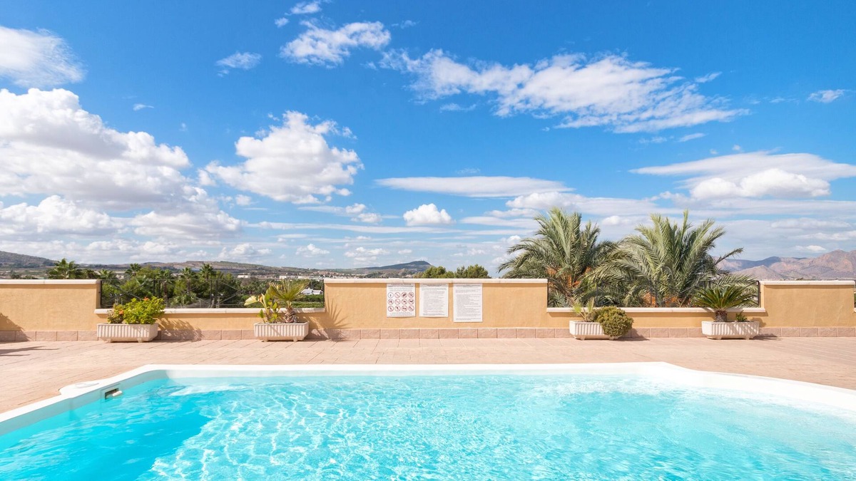 Jacarilla Apartment | Private pool, garage, air conditioning h/c and WIFI