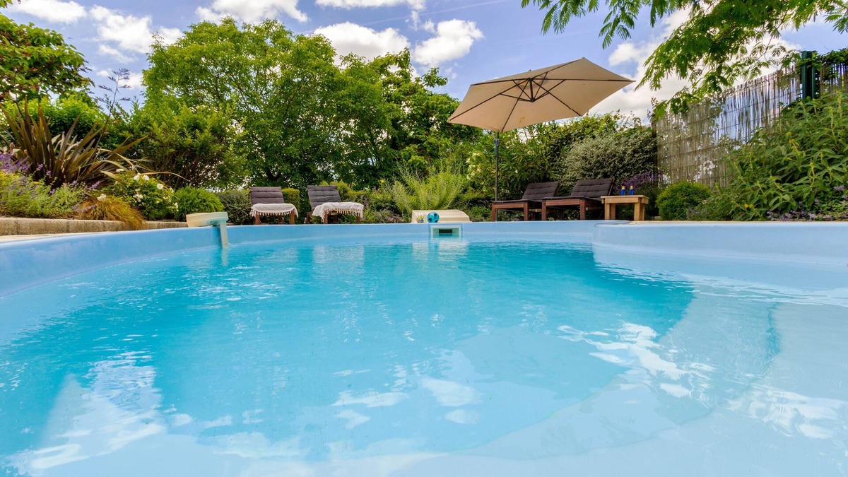 Duras House | Private pool, garden, walk to restaurants, markets, and shops in a historic town