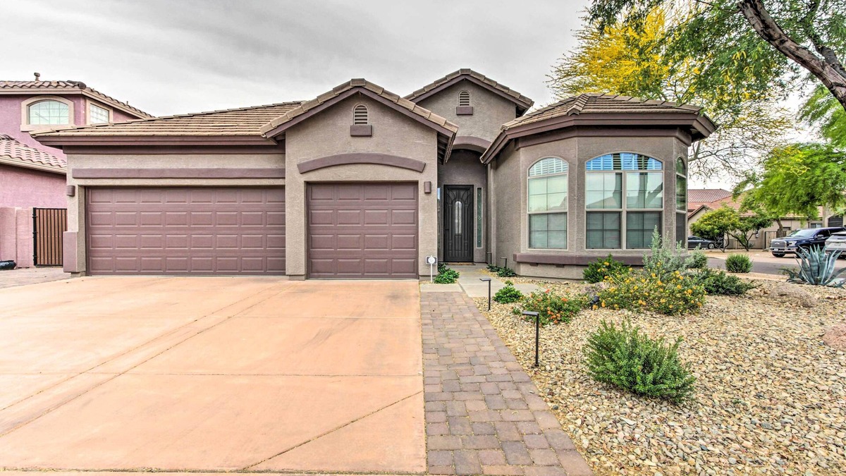 Tramonto House | Private Pool & Hot Tub: Family Home in Phoenix!