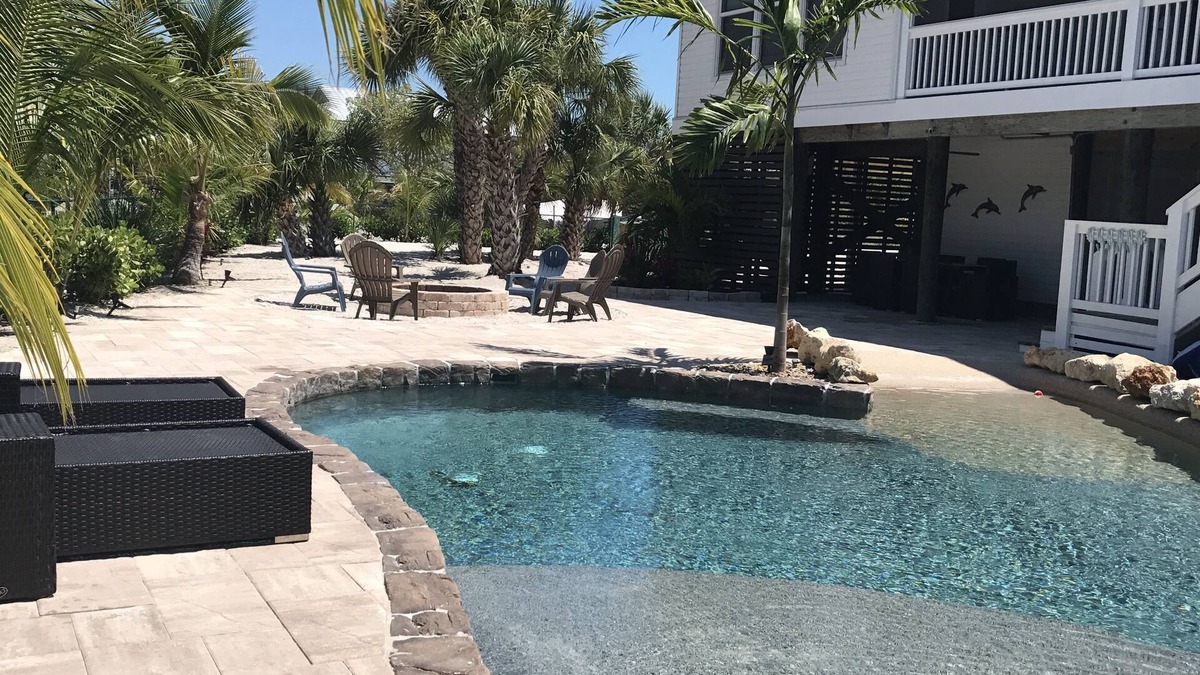 Palm Island House | PRIVATE POOL PRIVATE HOME at peaceful Palm Island-Coconut Cottage!