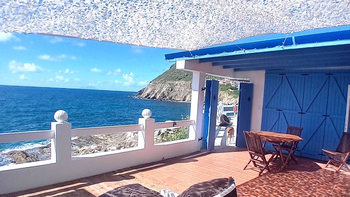 Point Blanche Apartment | Private pool, quiet deck for this Loft with 180° ocean view; close to beaches