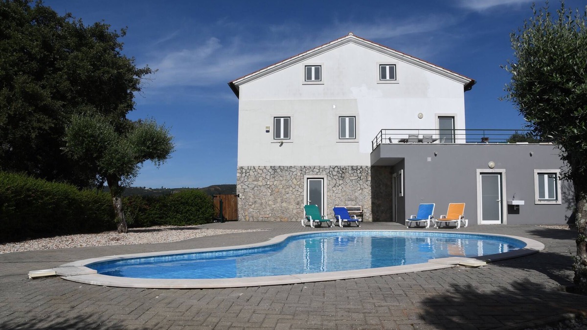 Alvaiazere Villa | Private Pool - spacious, light and airy holiday villa