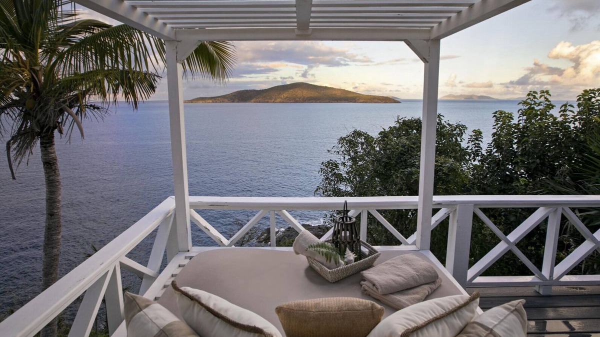 Peterborg Villa | Private Pool/Waterfront Villa/Magens Bay/couples!