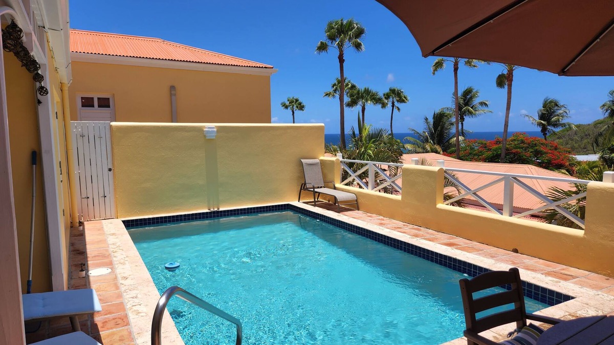 Slob Villa | Private pool with a spectacular ocean view!