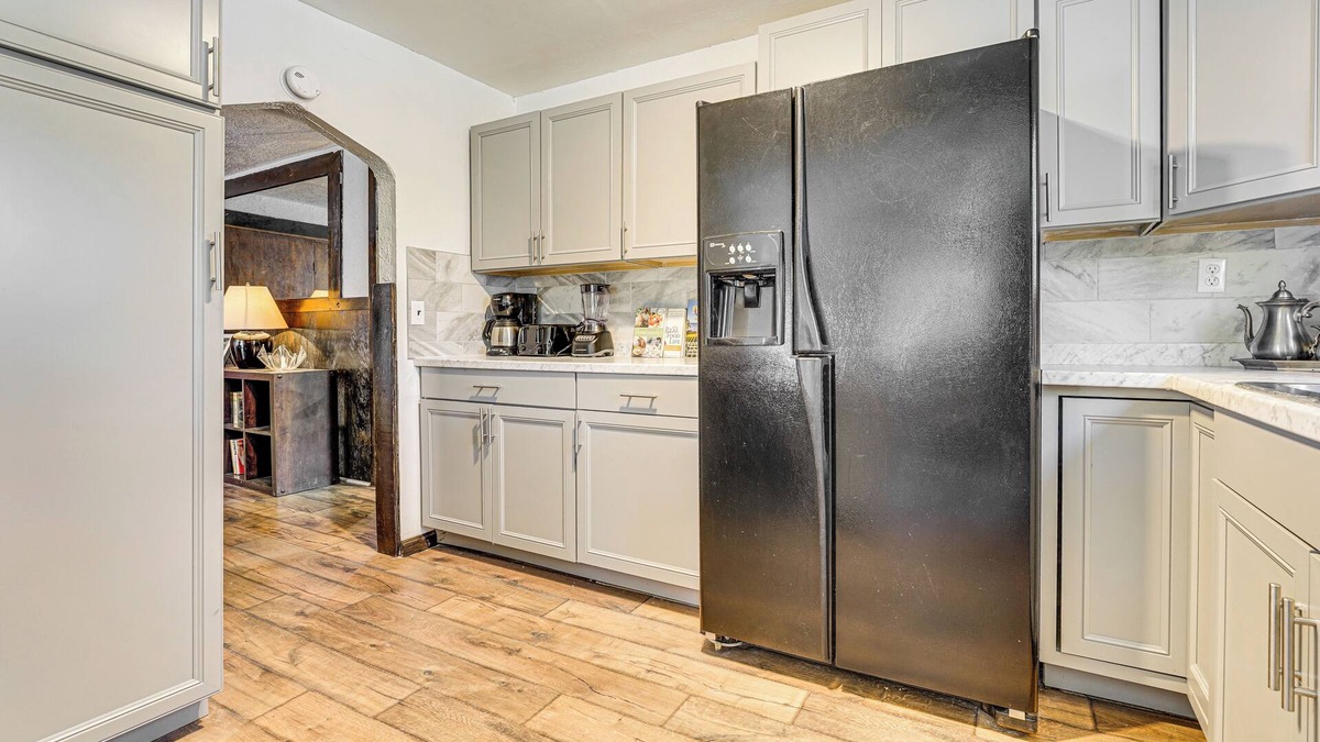 Bedford Cottage | Private Pool & Yard: Pet-friendly Home in Toledo