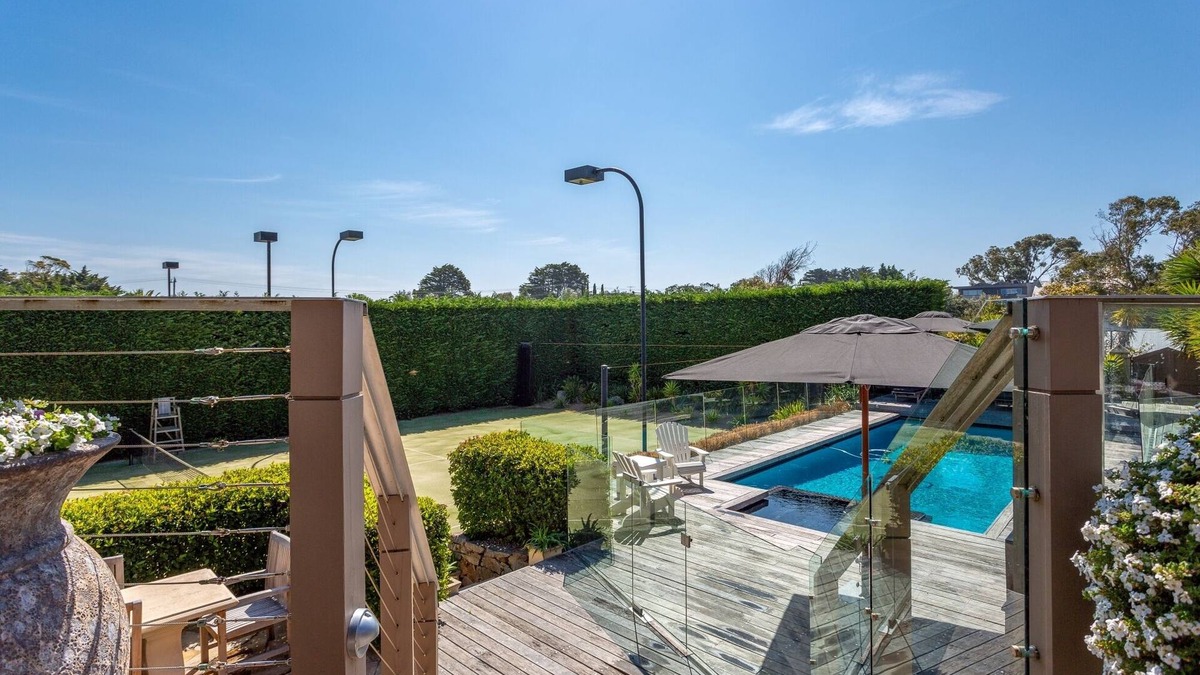 Portsea Boat Rental | Private Portsea Oasis
