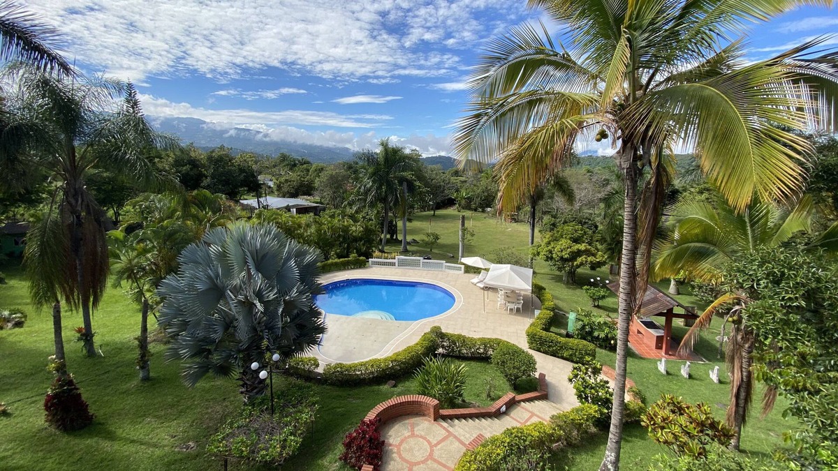 Fusagasuga Villa | Private Property with Perfect Weather just 2 Hours from Bogota.