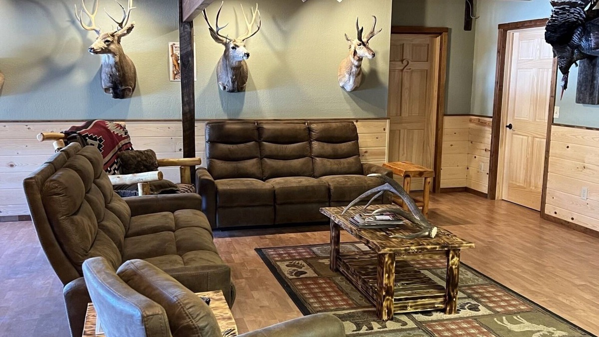 Sundance House | Private Queen Room #1 at The Lodge at Devils Tower