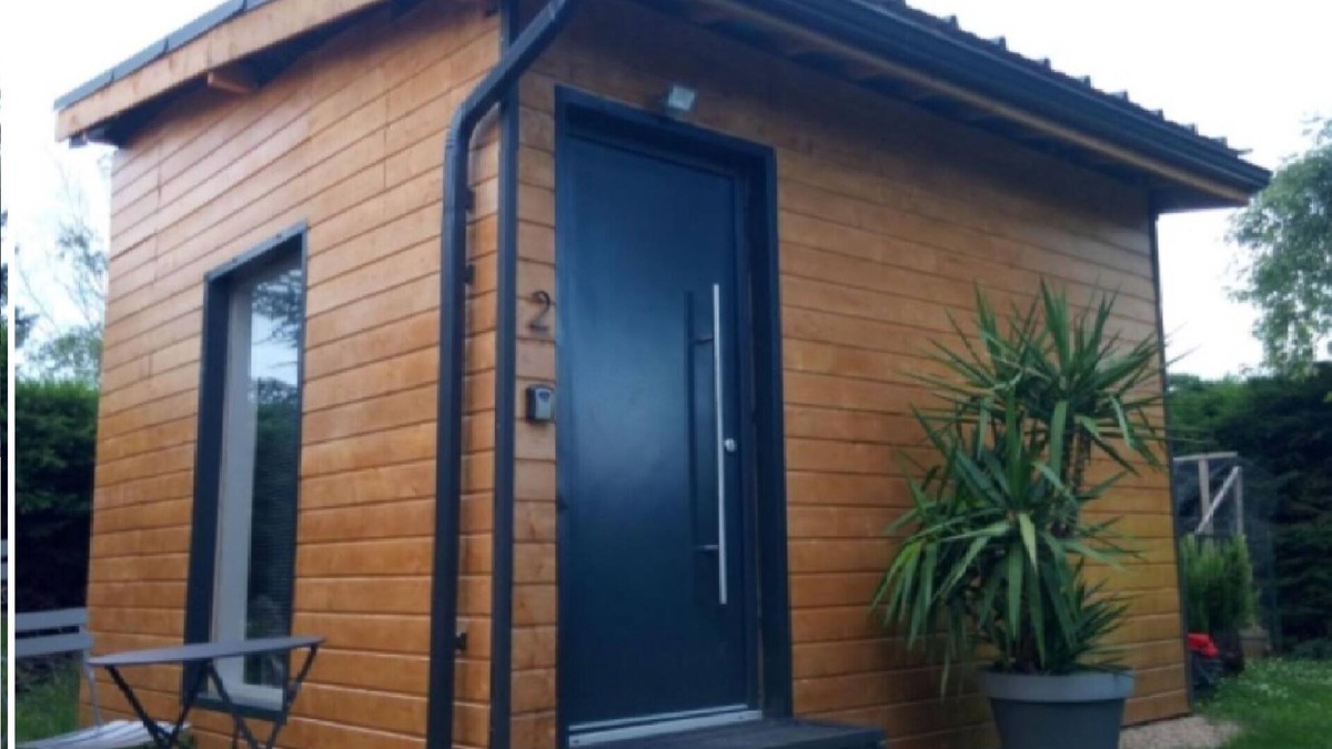 Chavanoz Ski Chalet | Private, quiet room
