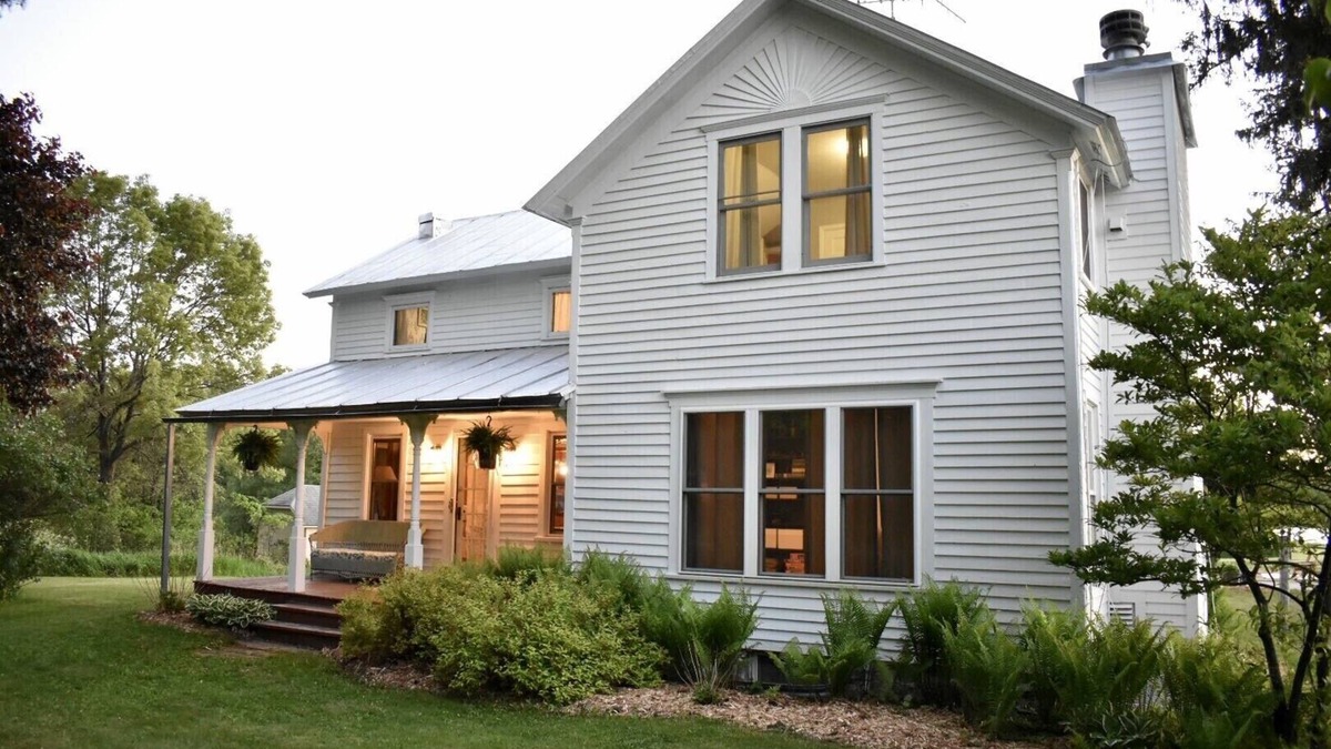 Iola Other | Private retreat! 20 acre 1908 Farmhouse on Private Lake.