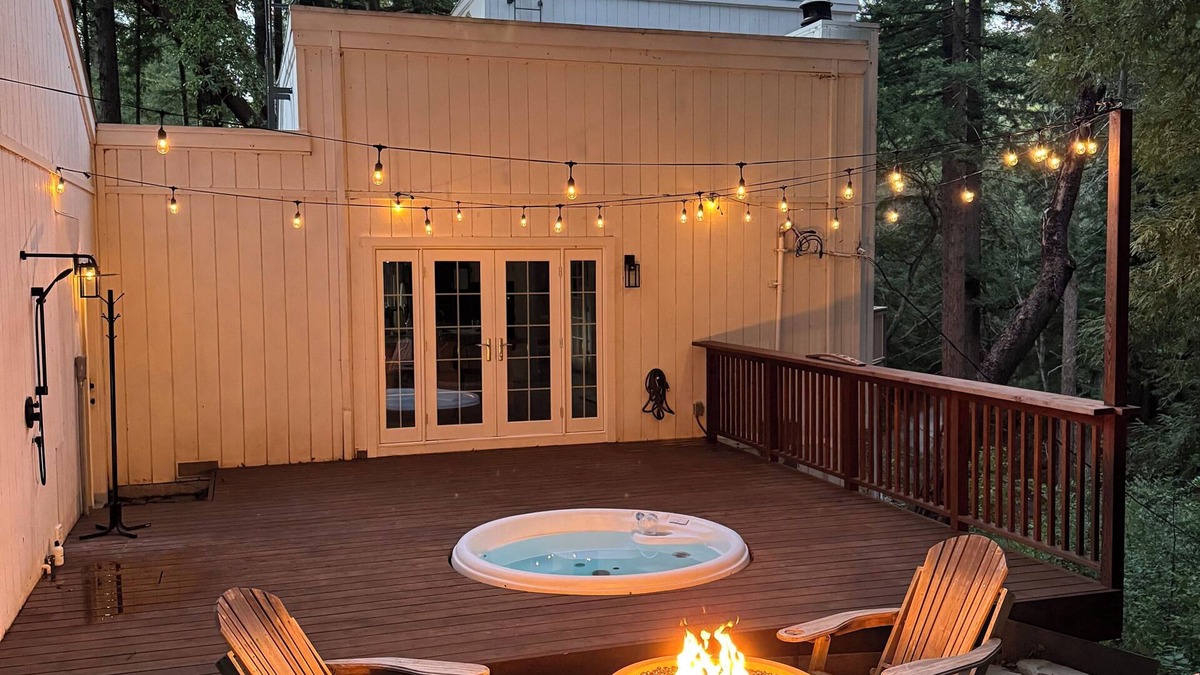 Felton House | Private Retreat in Santa Cruz Mountains w Hot Tub