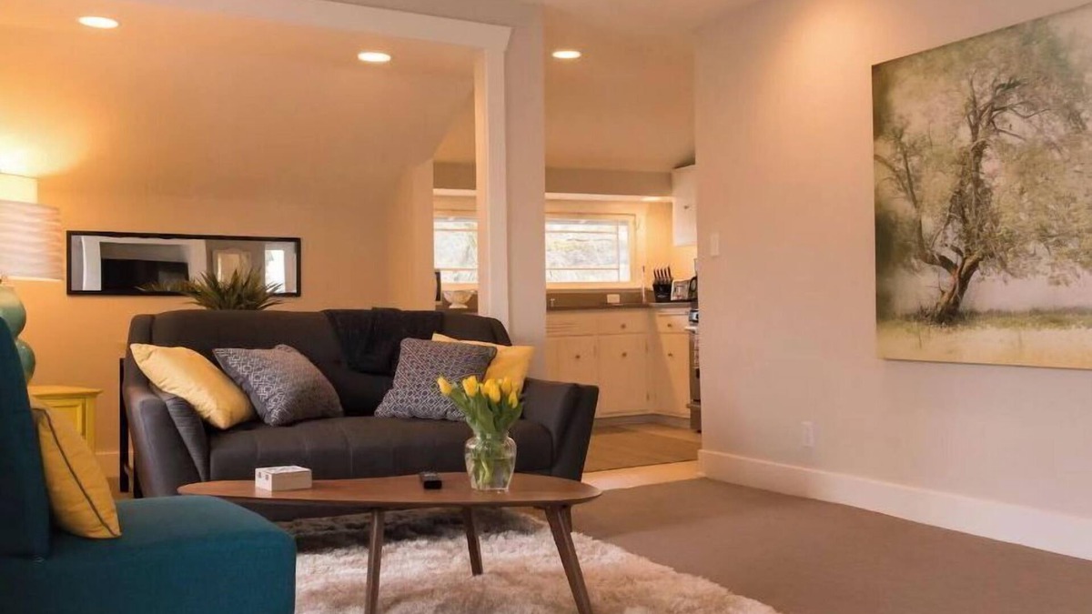 Queen Anne Apartment | Private retreat on historic Queen Anne Hill