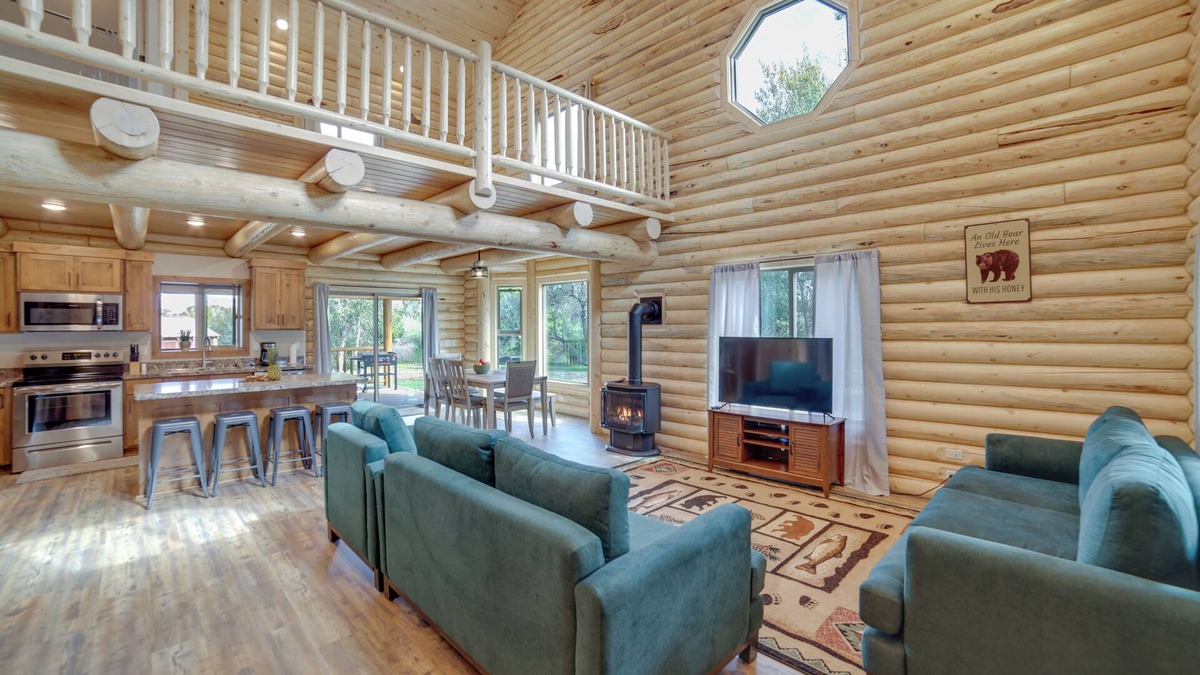 Rigby Cabin | Private Riverside Cabin, Golf Across the Street